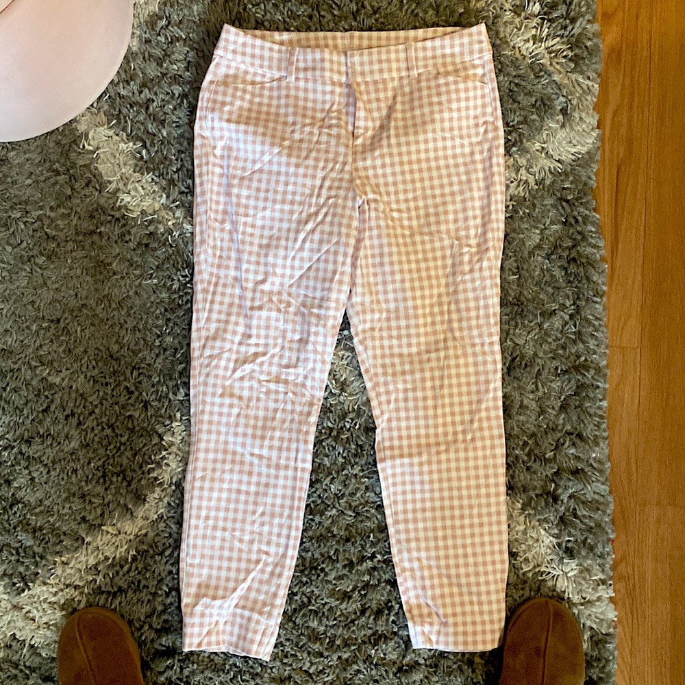 Stretchy pink and white pants only worn once